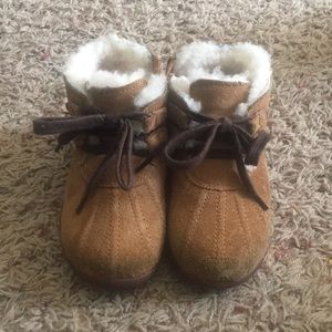Toddler boy T Lauren Ugg boots size 6